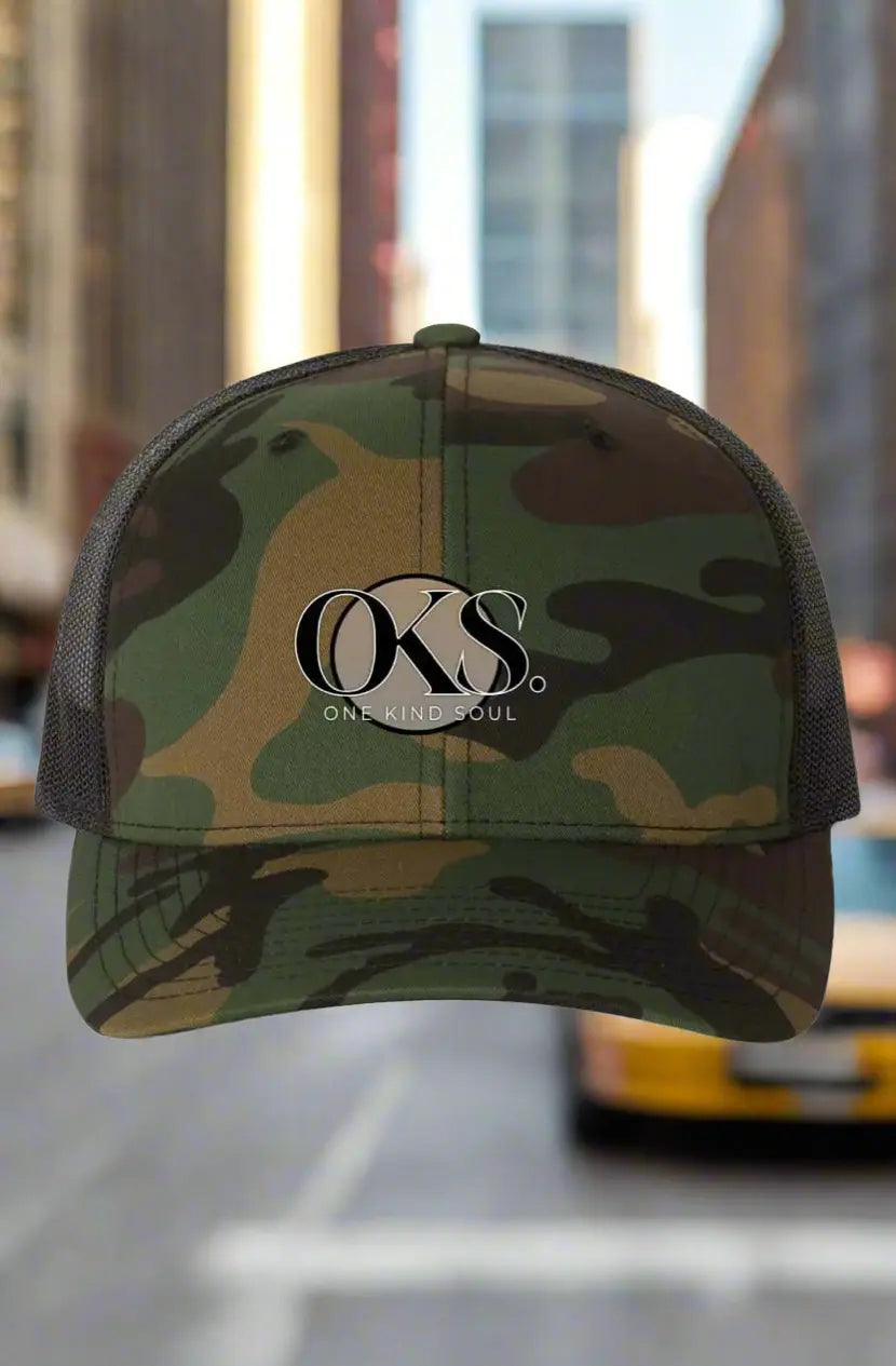 Green Camo/ Black Trucker-Cap Apliiq